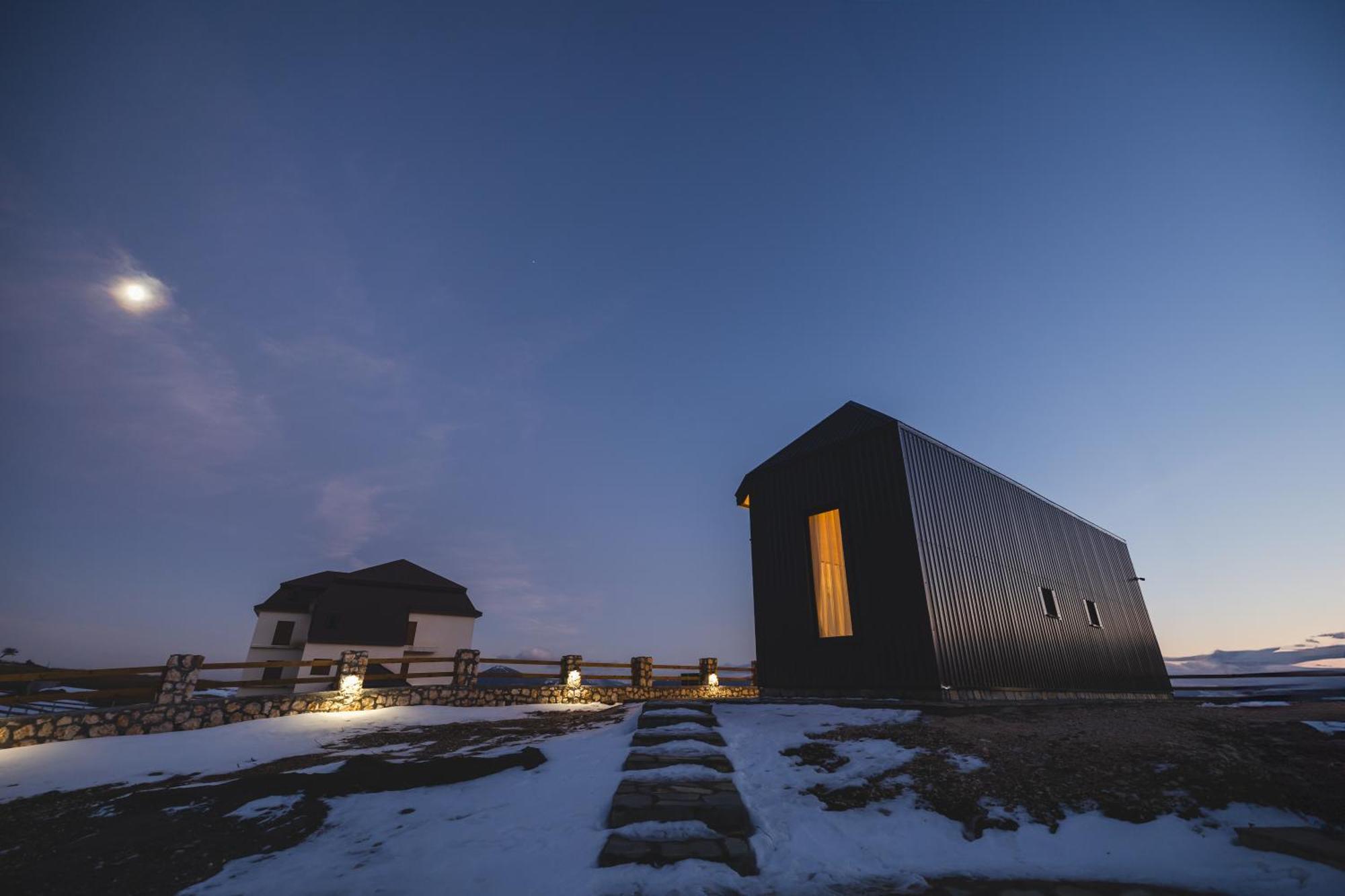 Mountain House Ivanovic Moticki Gaj Exteriör bild
